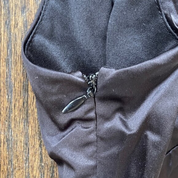 Elegant Black Mini Dress - Picture 4 of 4